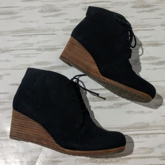 dr scholl's comfort wedge booties